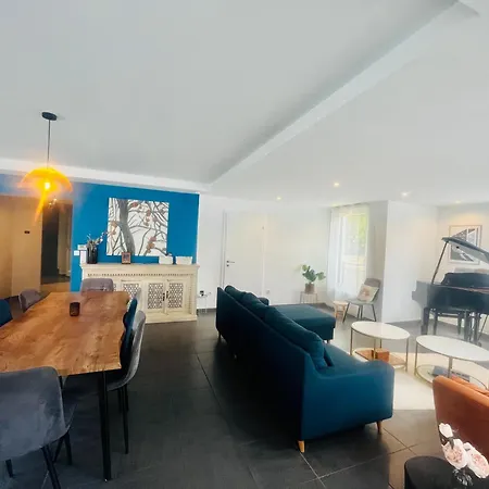 Exclusive 10 Pers, Garages, 10 Min De La Cathedrale Semesterbostad *