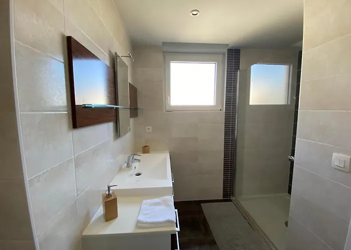 Modern House With Terrace Garden Close To Straatsburg