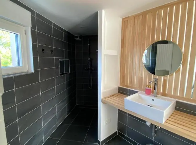 Modern House With Terrace Garden Close To * Straatsburg