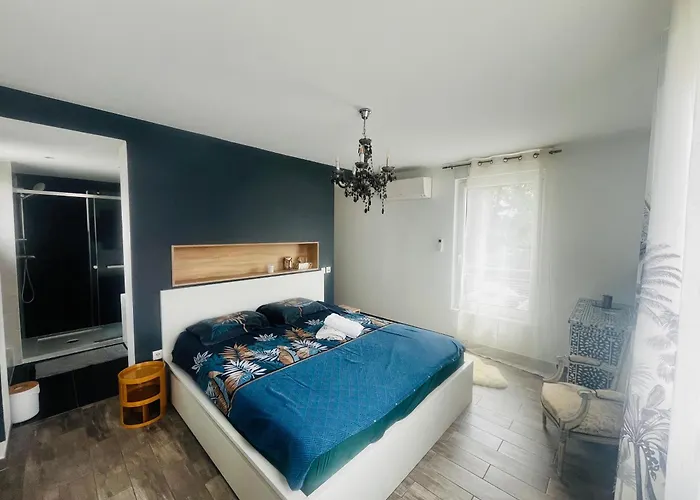 Modern House With Terrace Garden Close To Vakantiehuis Straatsburg