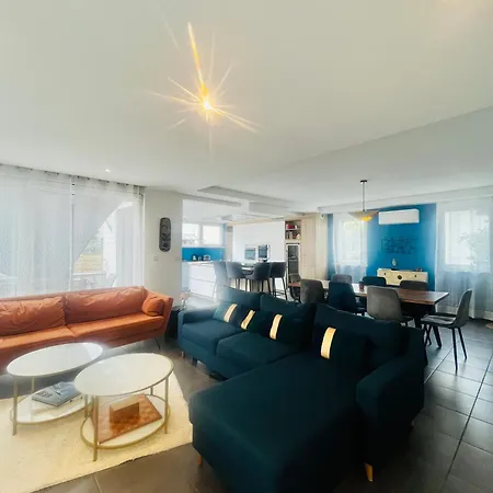 Exclusive 10pers, Garages, 10 Min De La Cathedrale بيت للعطل